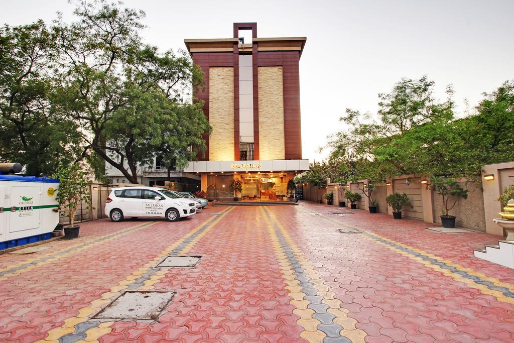 Hotel Sai Jashan Shirdi - Where Blessings & Comfort Meet Exterior photo