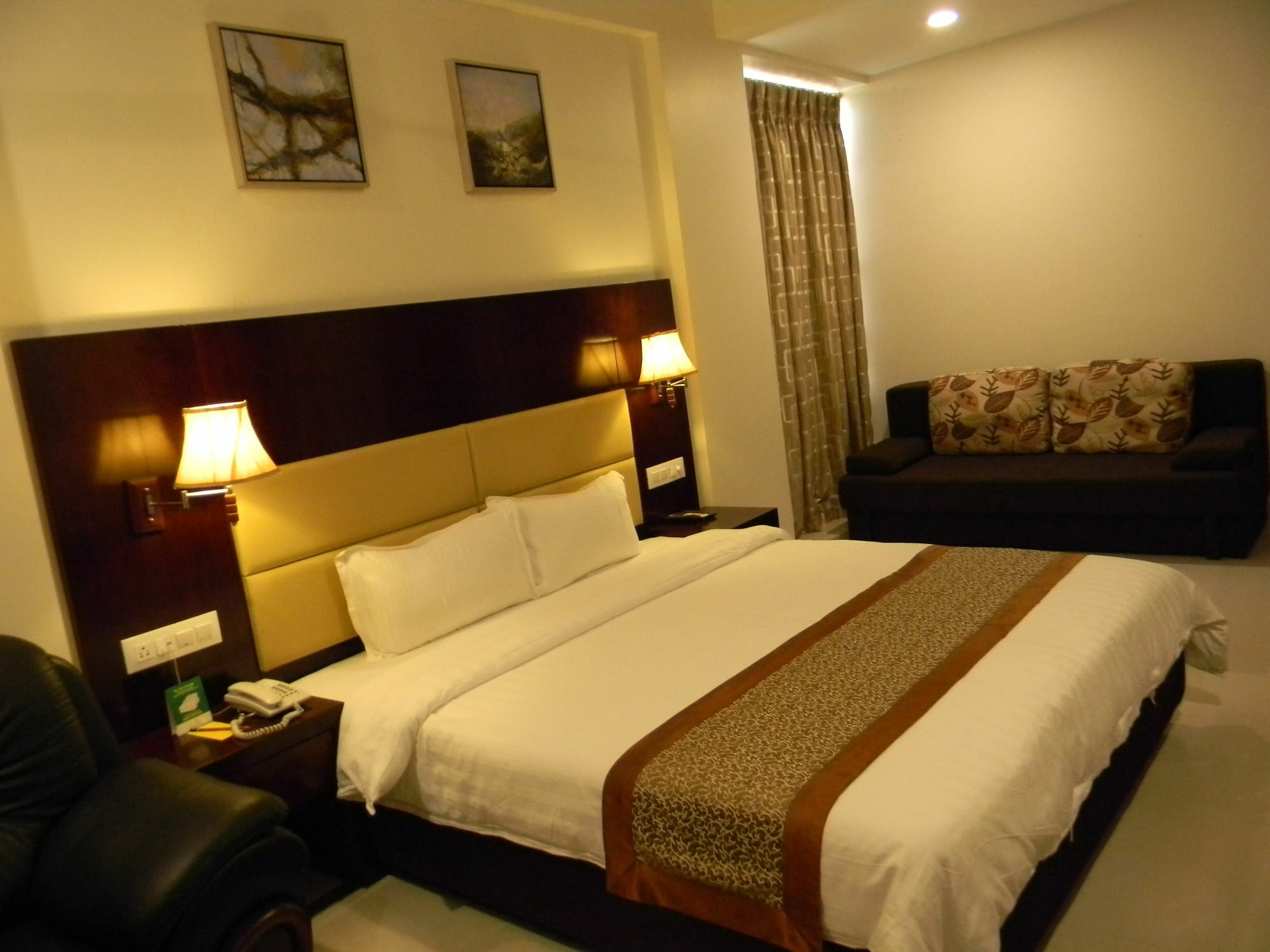 Hotel Sai Jashan Shirdi - Where Blessings & Comfort Meet Exterior photo