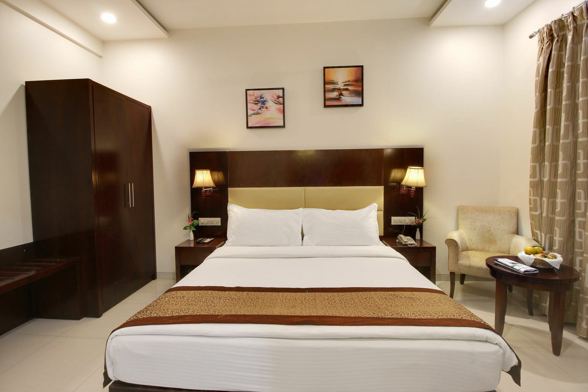 Hotel Sai Jashan Shirdi - Where Blessings & Comfort Meet Exterior photo